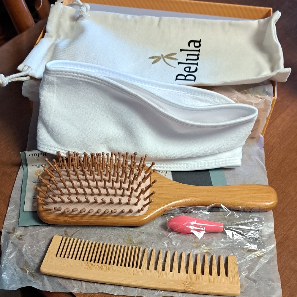 Belula Bamboo Paddle Brush & Comb Set in Natural Wood and White
